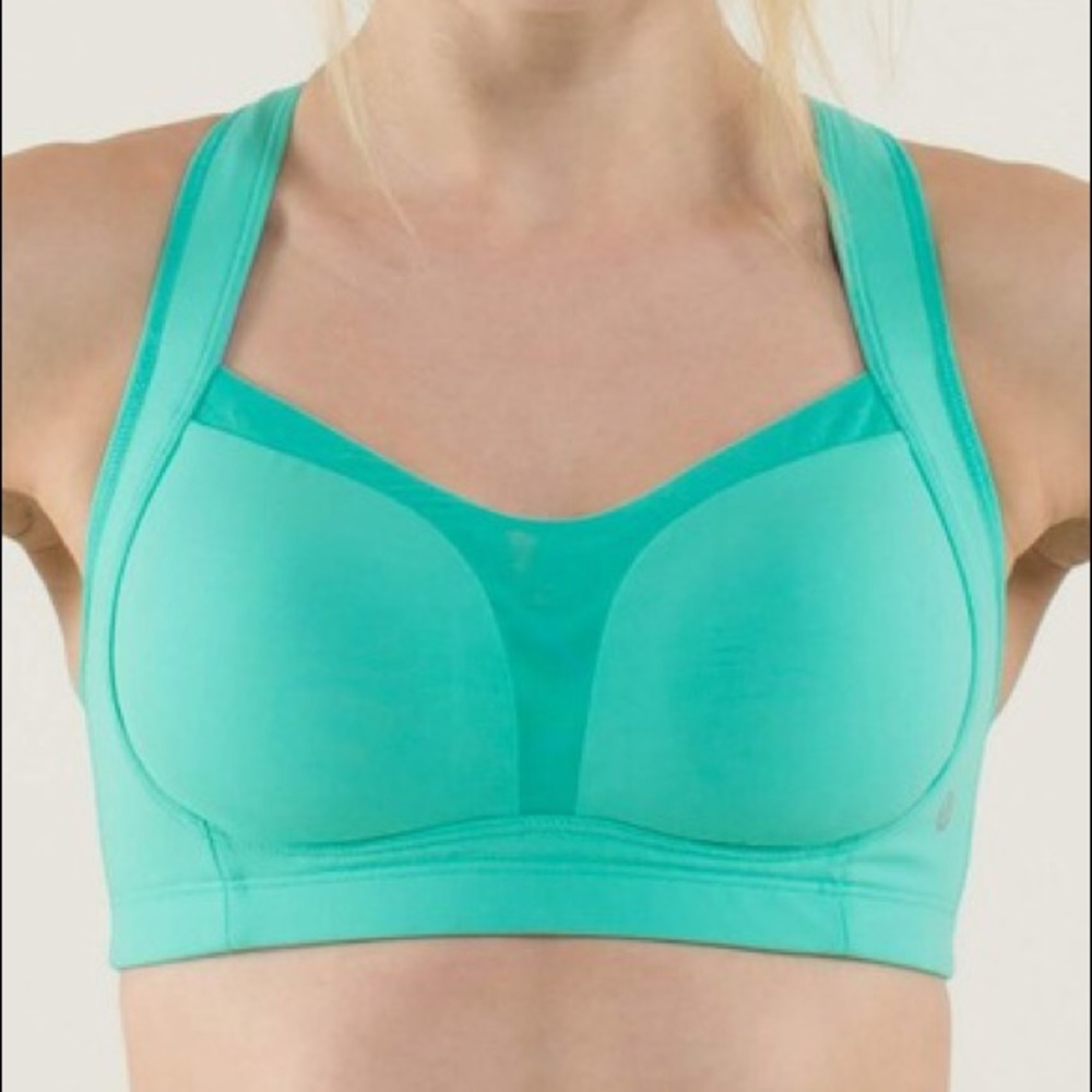 EUC Lululemon 🍋 tata tamer bra ❤️